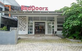 Reddoorz Near Stadion Kridosono Blora